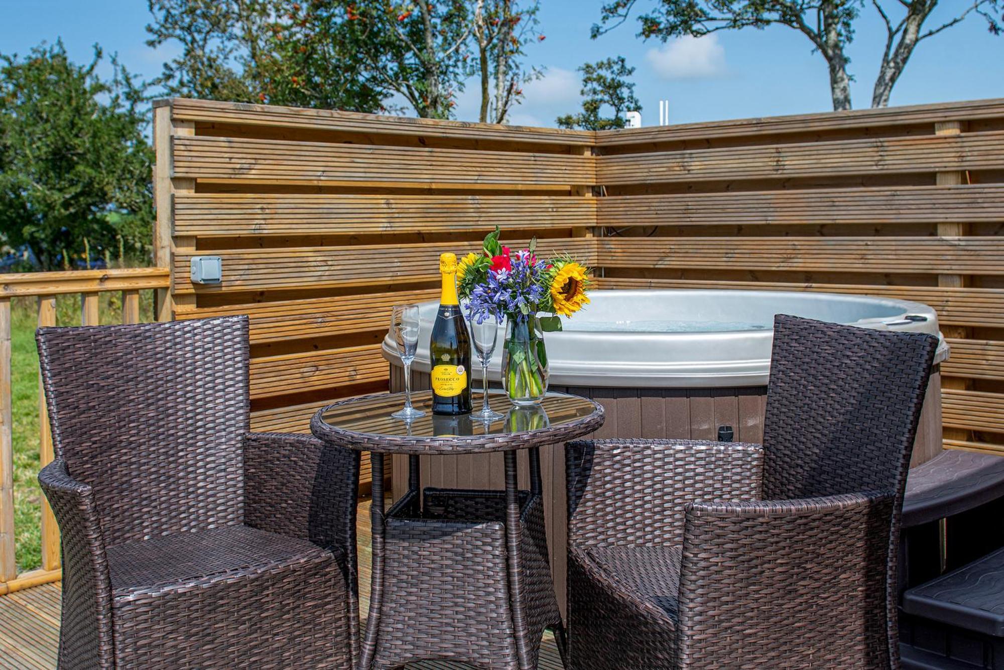 Waenfechan Glamping With Hot Tubs Colwyn Bay Eksteriør bilde
